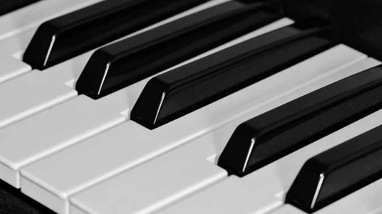 Keyboard rytmisk klaver Thomas Efterår 2021